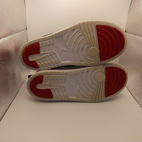 Jordan 1 Low Alt (PS) - White/Black/Varsity Red Size 3Y - Picture 4 of 12